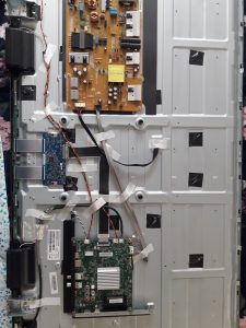Schemat blokowy telewizora i rodzaje technologii wyświetlania obrazu